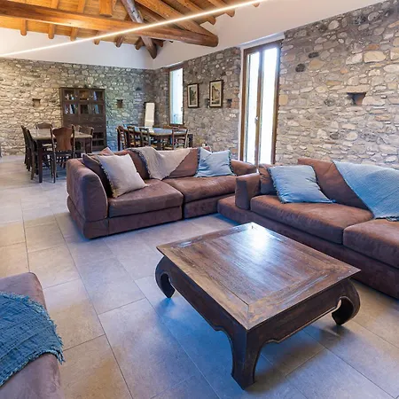 La Casa Sul Ponte بيت ضيافة Travo